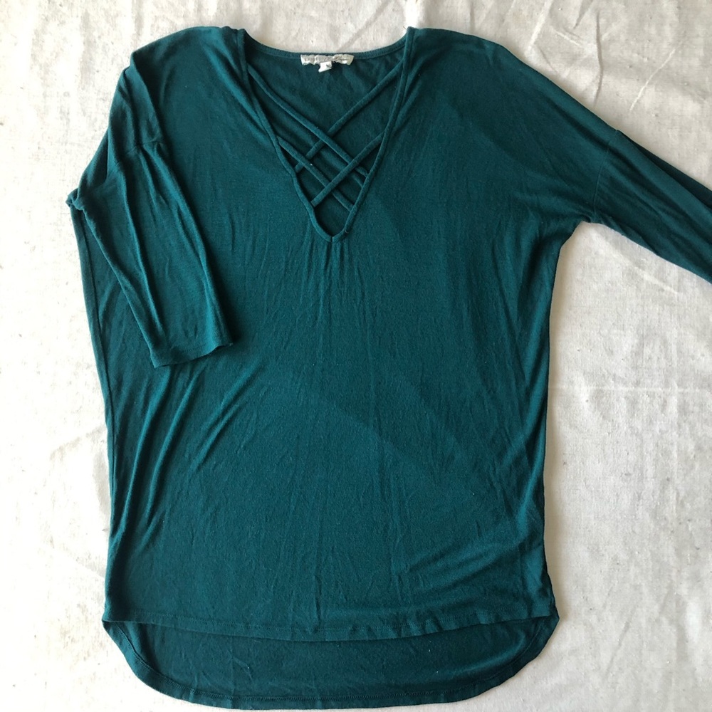 Express one eleven green 3/4 tee